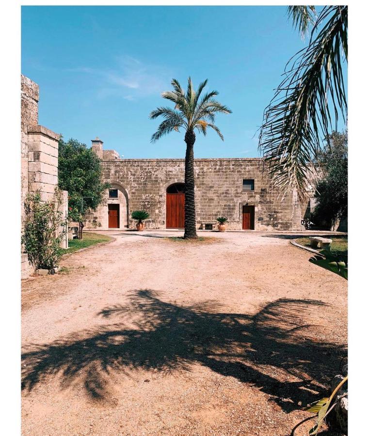 Masseria Montanari การ์ปิญาโน ซาเลนติโน ภายนอก รูปภาพ