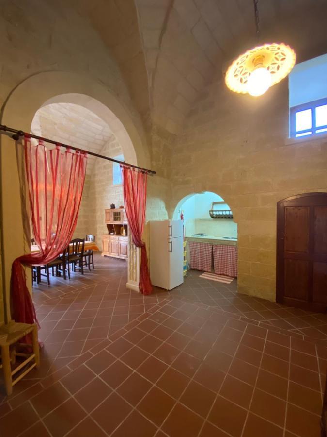 Masseria Montanari การ์ปิญาโน ซาเลนติโน ภายนอก รูปภาพ