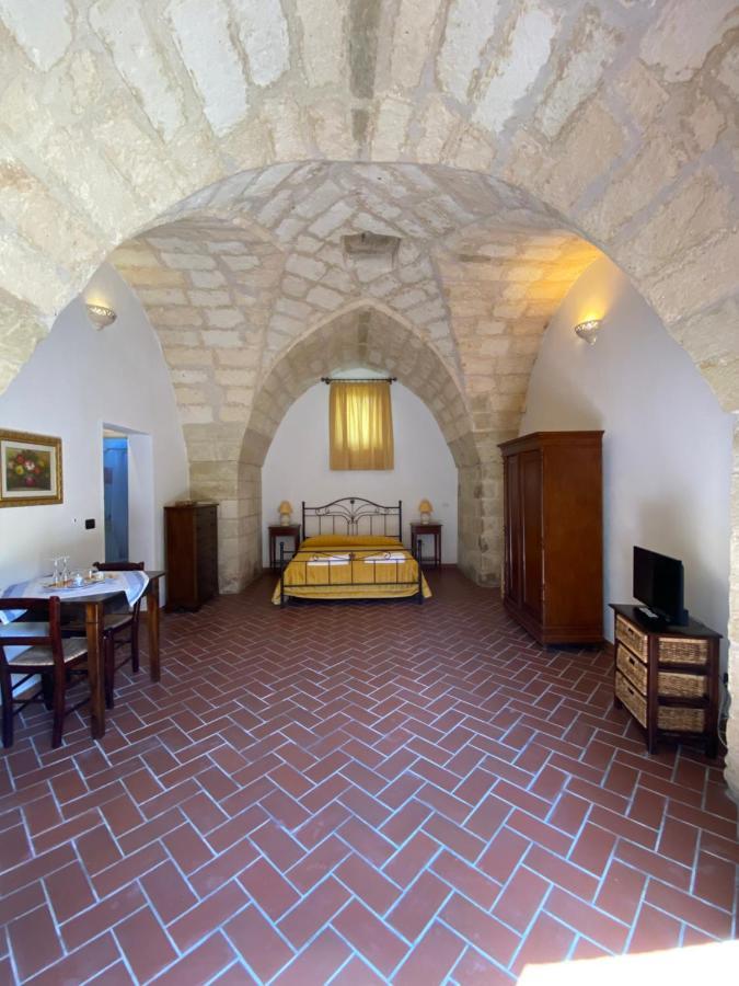Masseria Montanari การ์ปิญาโน ซาเลนติโน ภายนอก รูปภาพ