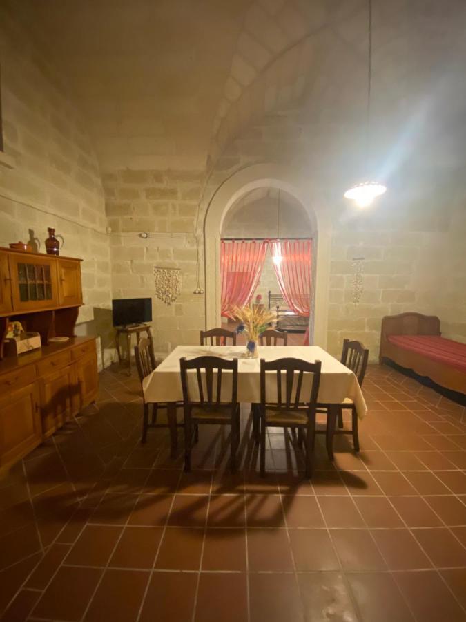 Masseria Montanari การ์ปิญาโน ซาเลนติโน ภายนอก รูปภาพ