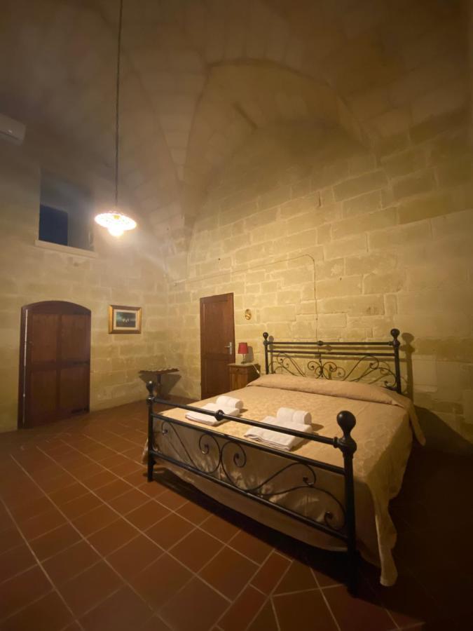 Masseria Montanari การ์ปิญาโน ซาเลนติโน ภายนอก รูปภาพ